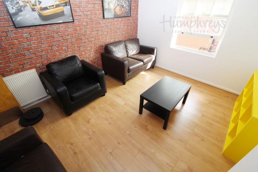 Room Glossop Road in Sheffield