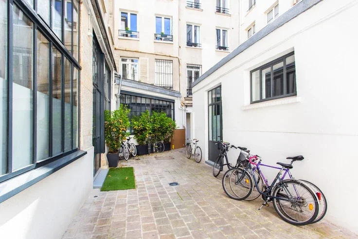 Flat Rue du Faubourg Saint-Martin in Paris