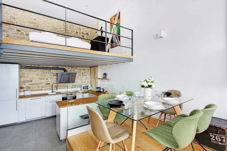 Flat Rue du Faubourg Saint-Martin in Paris
