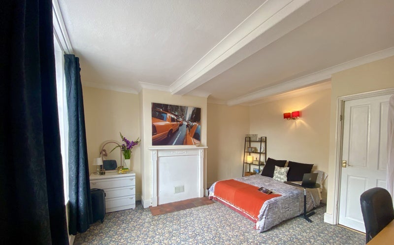 Room Mount Lane in Newark and Sherwood