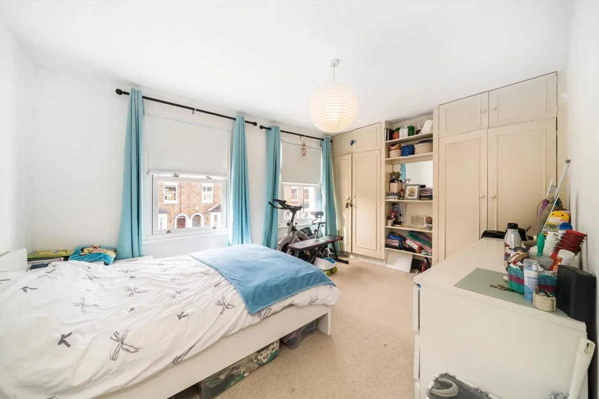House Clairville Gardens in Greater London