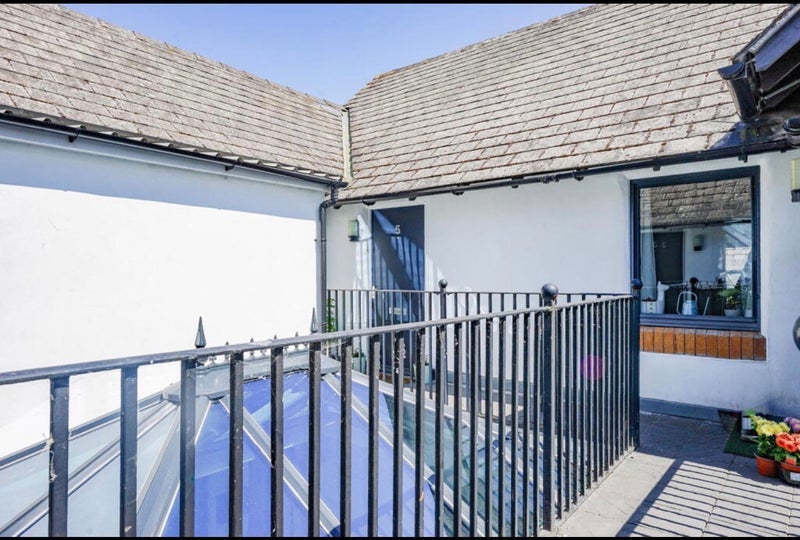 Room Link Road in Nailsea