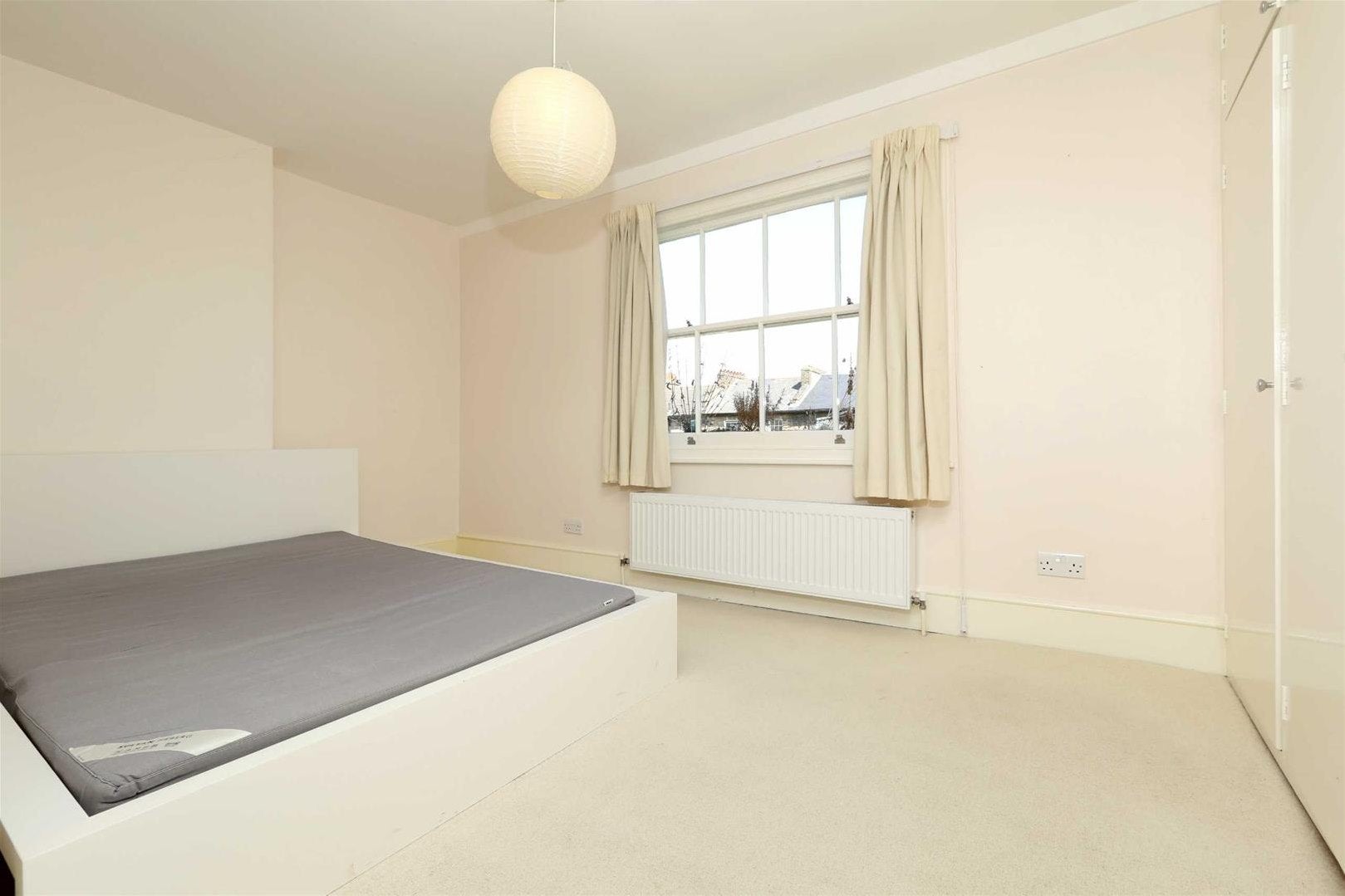 Flat Belitha Villas in Greater London