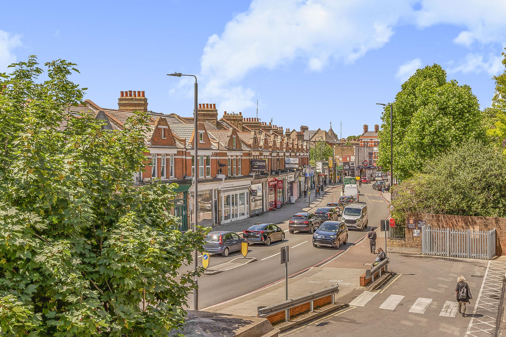 Flat Tooting Bec Road in Greater London