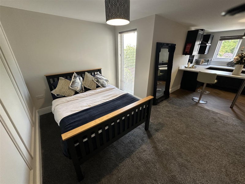 Room Stanton Place in Mansfield Woodhouse