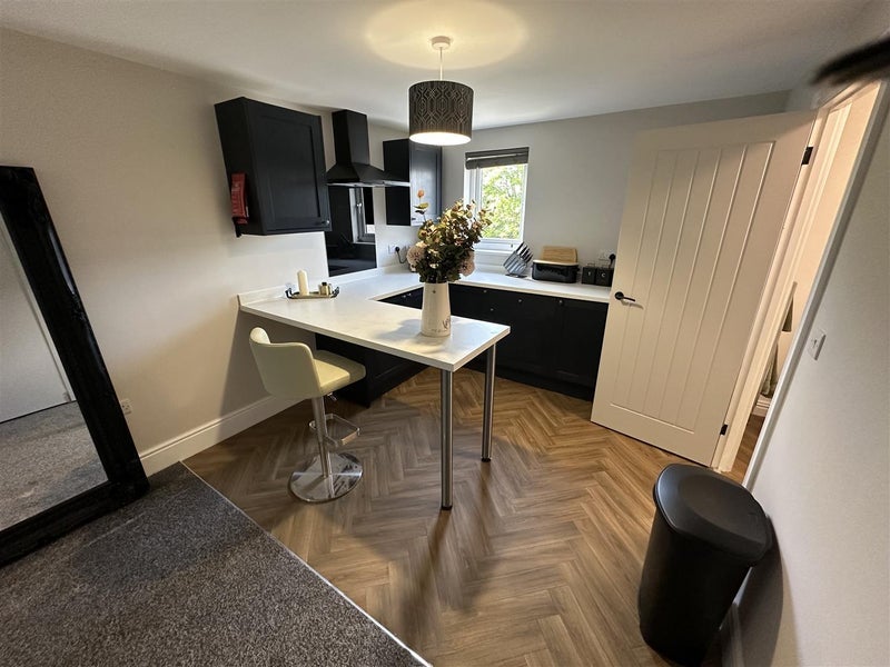 Room Stanton Place in Mansfield Woodhouse