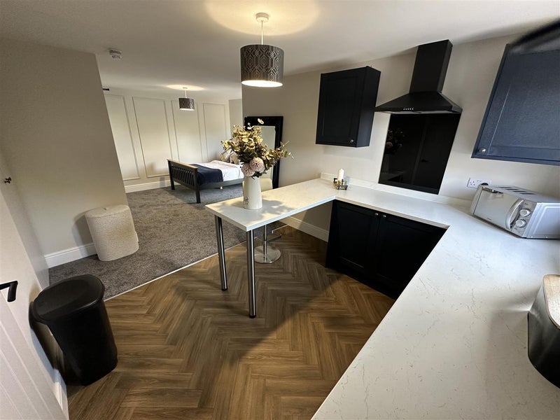 Room Stanton Place in Mansfield Woodhouse