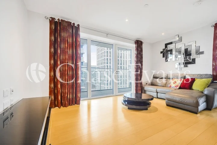 Flat Waterden Road in Greater London