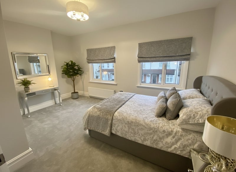 Room Edgar Road in Greater London