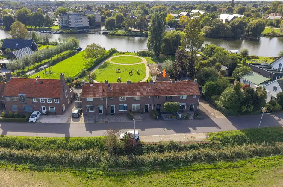 Huis Pruimendijk 212 b in Ridderkerk