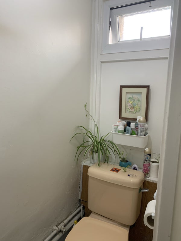 Room Savoy Close in Greater London