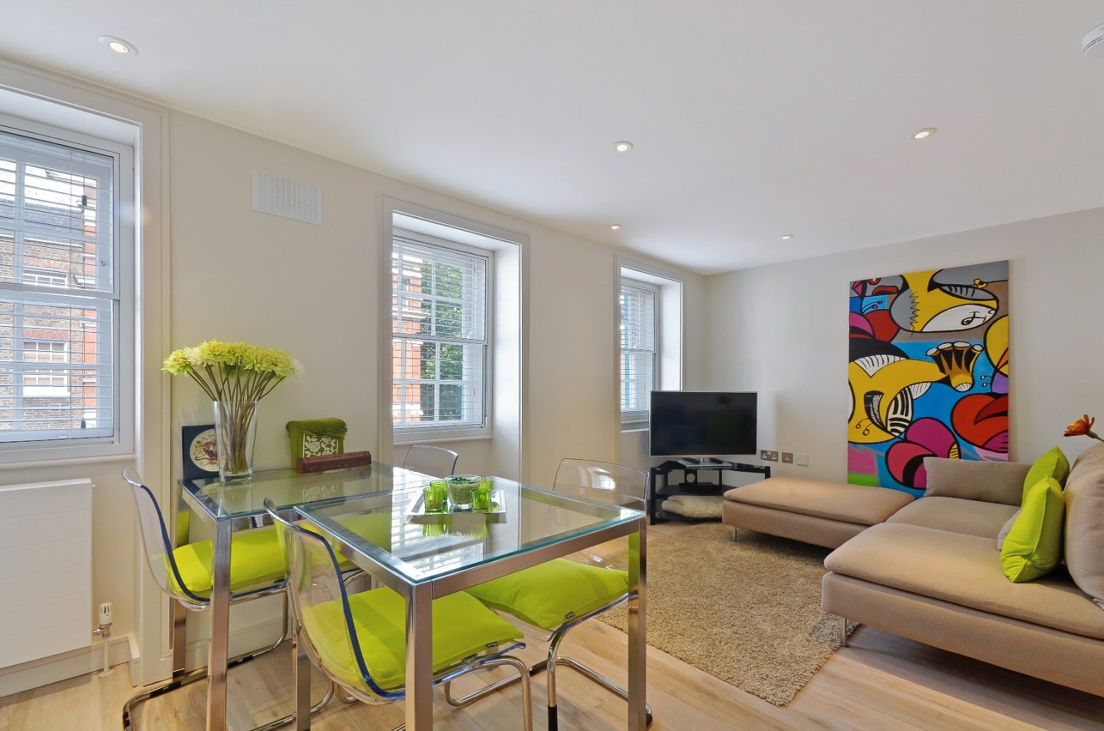 Flat Charlotte Street in Greater London