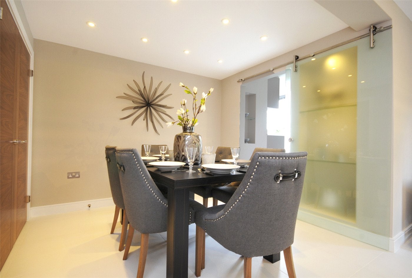 Flat Boydell Court in Greater London