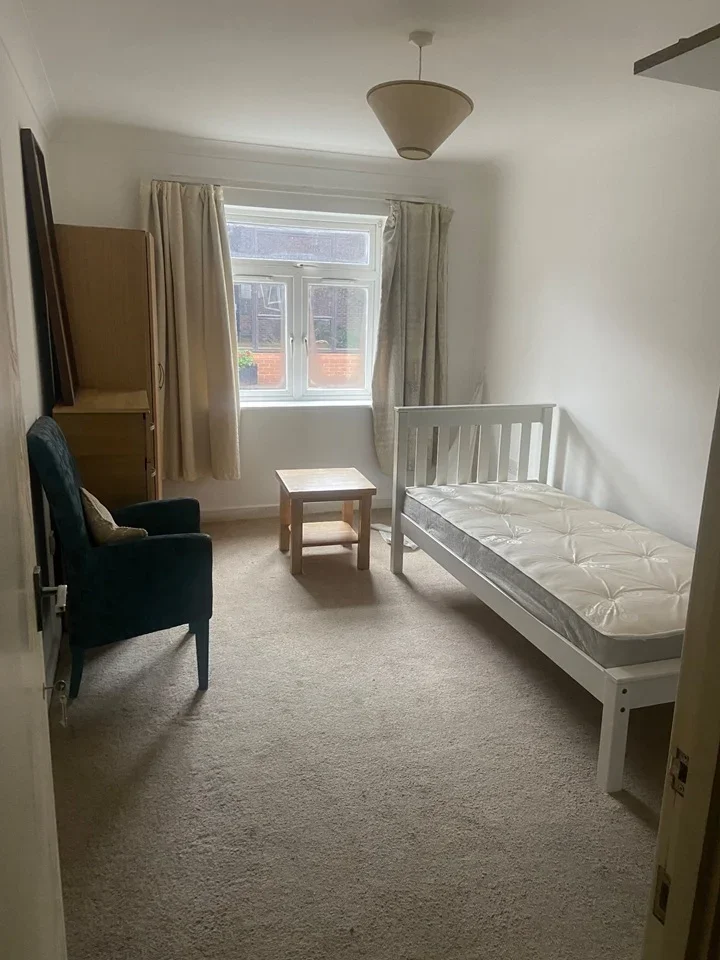 Room Wansdown Place in Greater London
