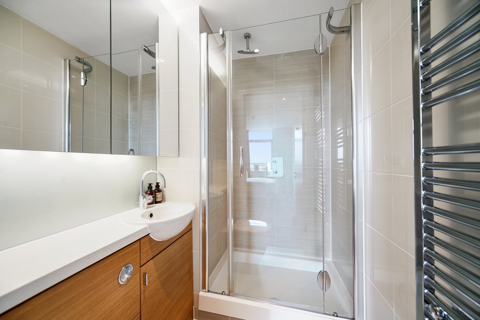 Flat Celebration Avenue in Greater London