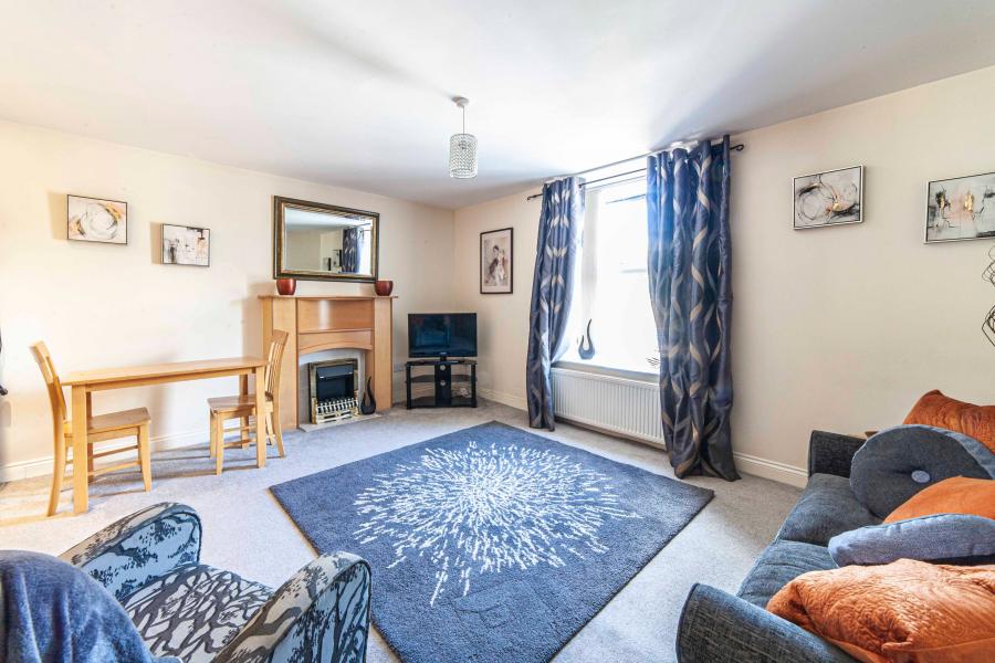Flat Stamford Road in Tameside