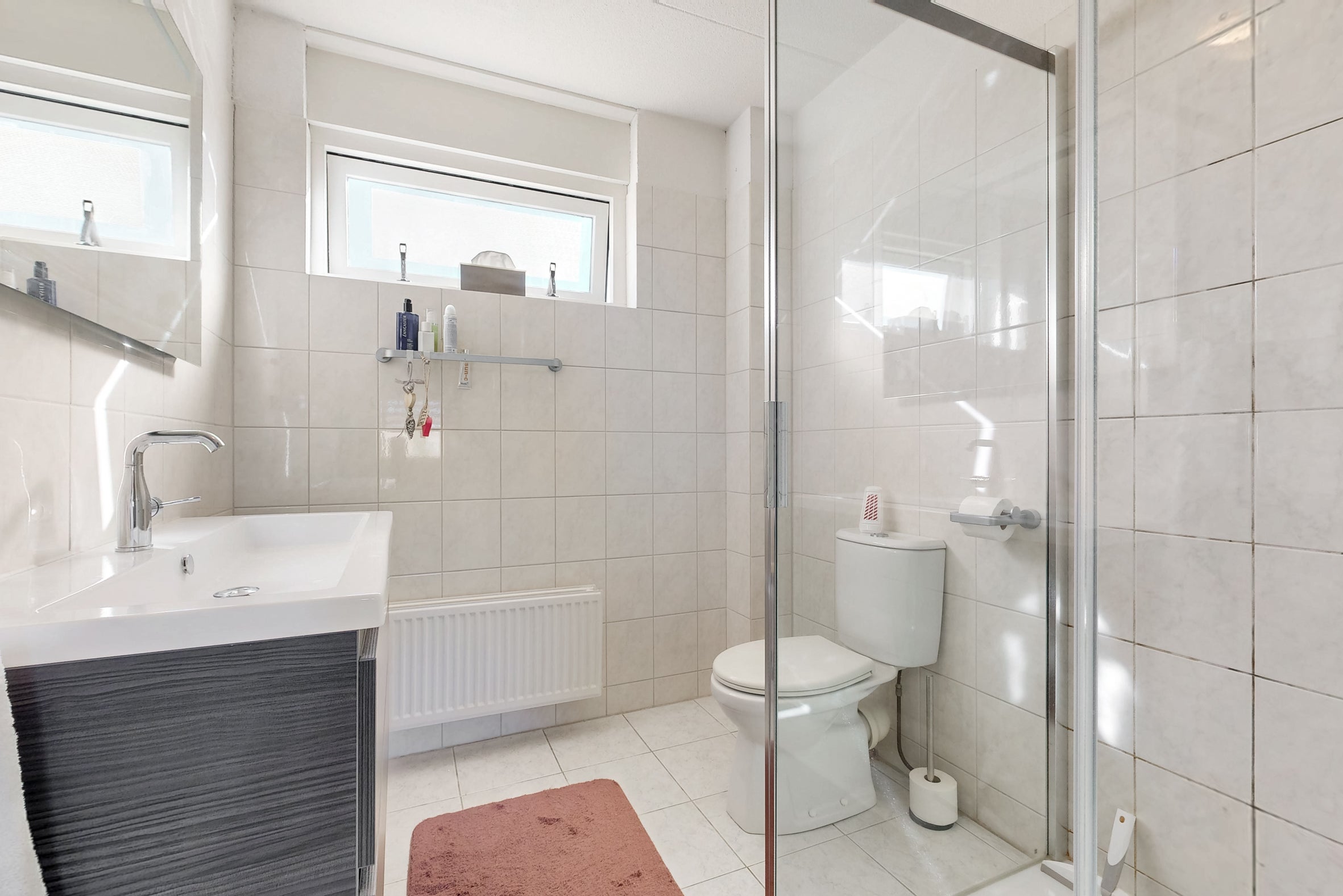 Tussenwoning te koop: Van Alphenstraat 8, Maassluis
