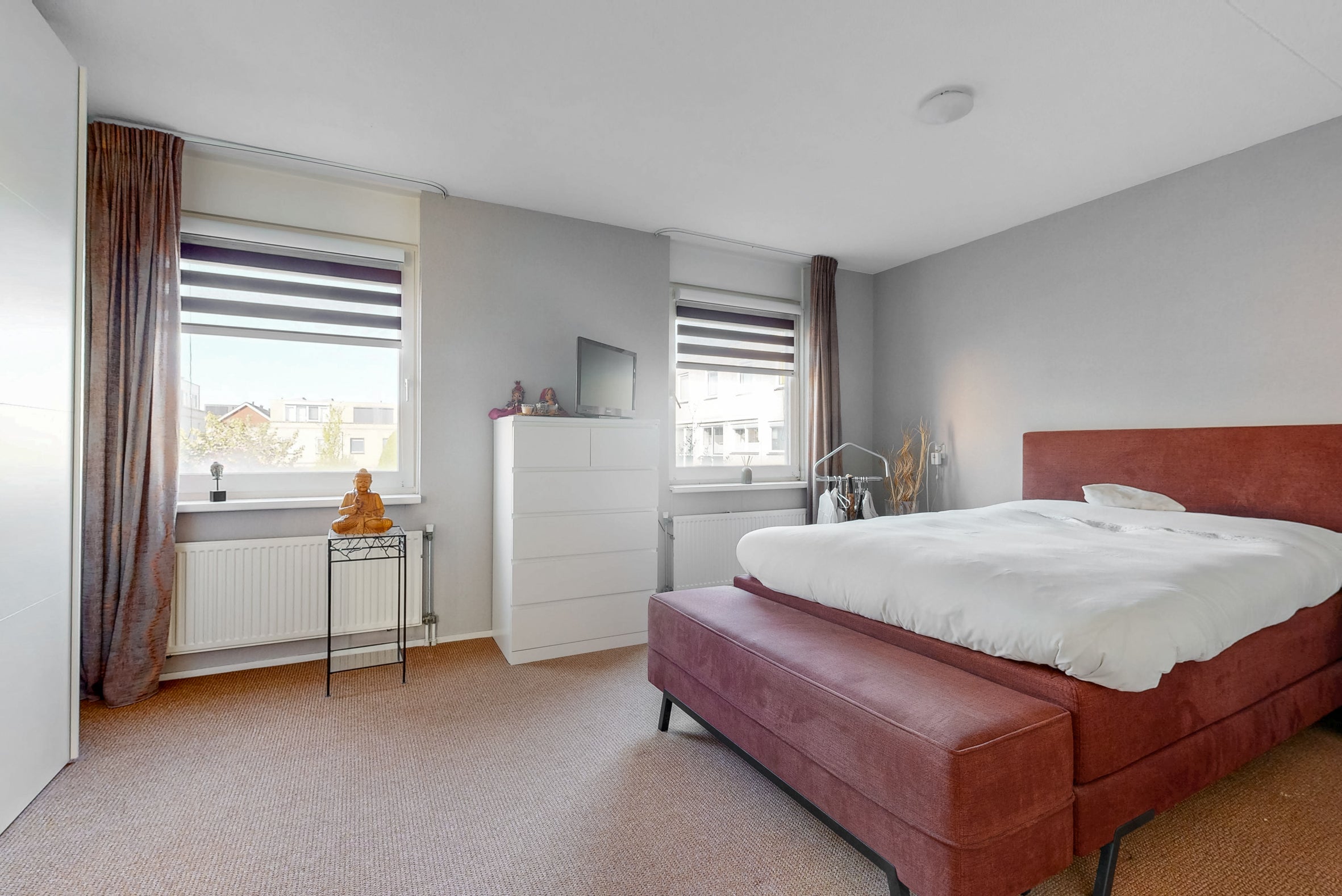 Tussenwoning te koop: Van Alphenstraat 8, Maassluis