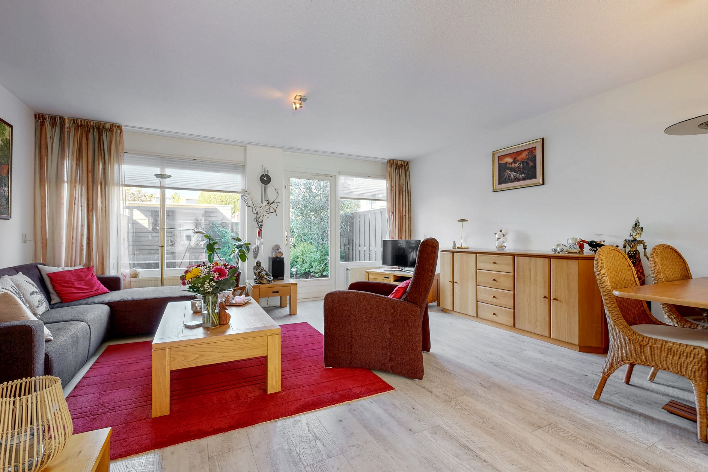 Tussenwoning te koop: Van Alphenstraat 8, Maassluis