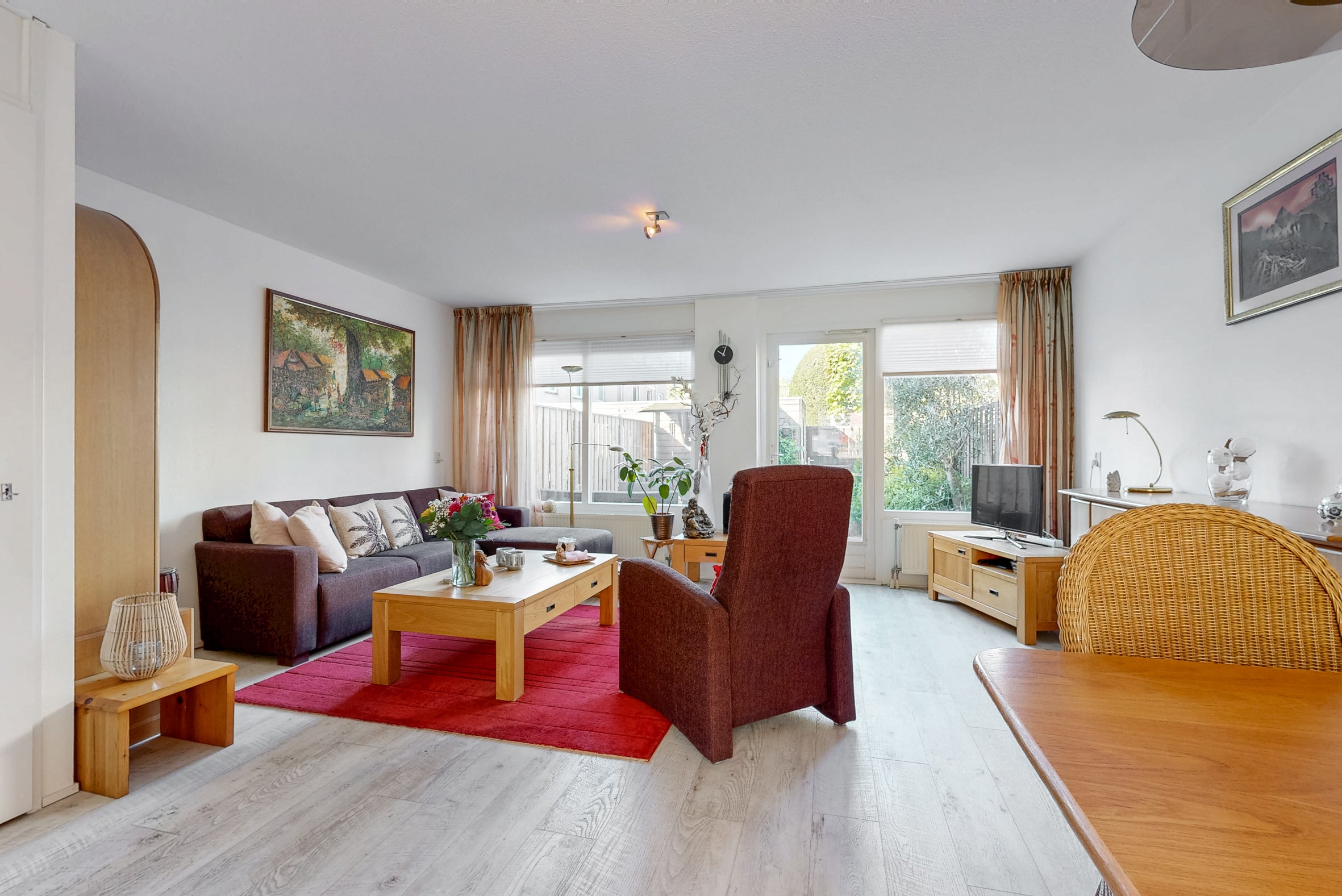 Tussenwoning te koop: Van Alphenstraat 8, Maassluis