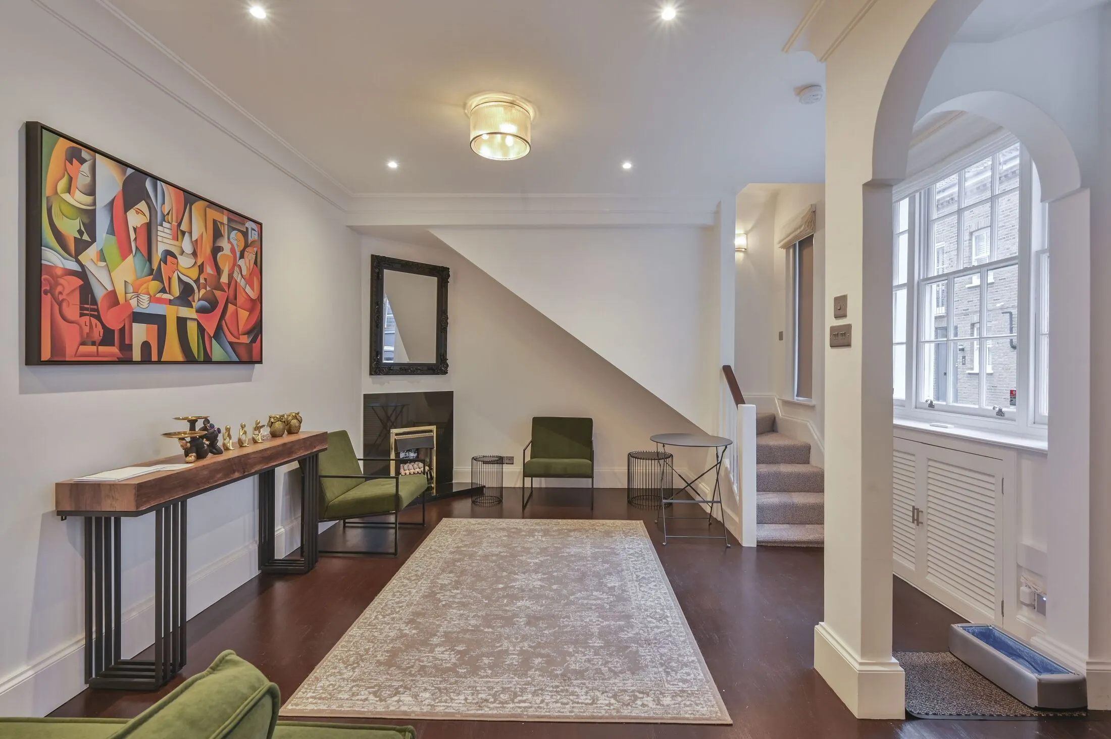 House Elvaston Mews in Greater London