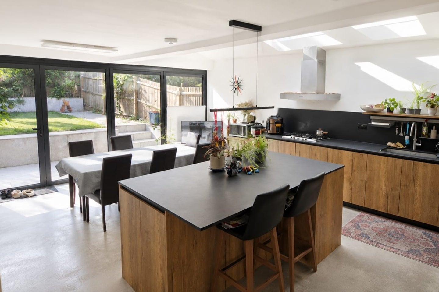 House Henslowe Road in Greater London