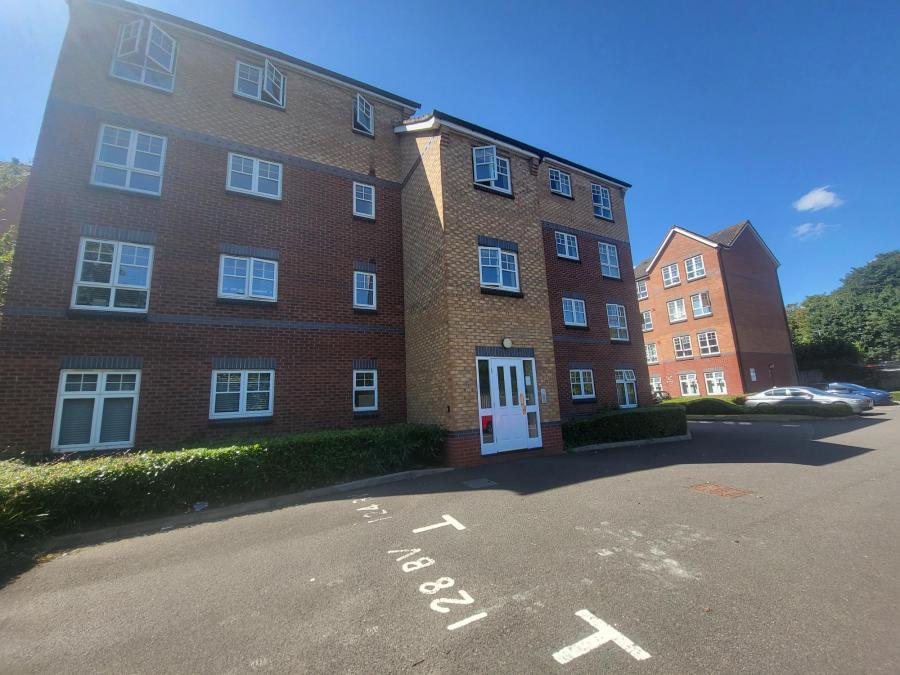 Flat Brown's Way in Northampton
