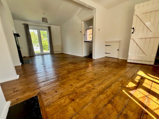 House Gordon Road in Brentwood