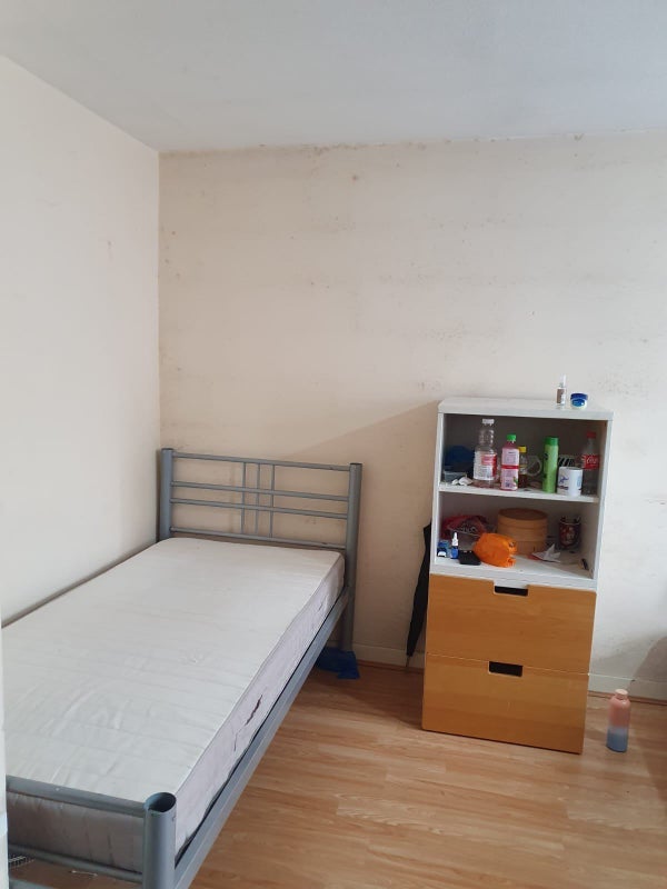 Room Chesterton Road in Greater London