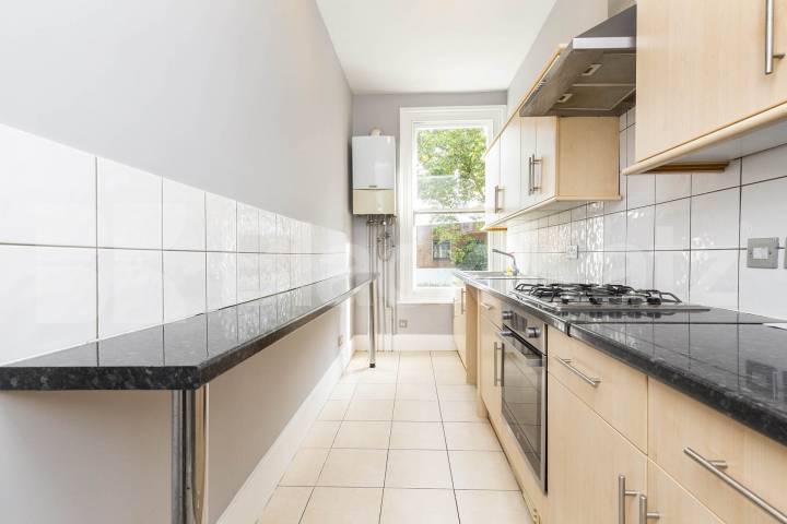 Flat Park Road in Greater London