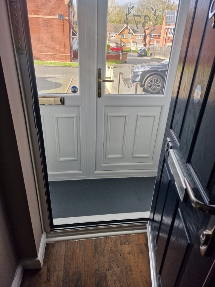 House Teal Grove in Darlaston
