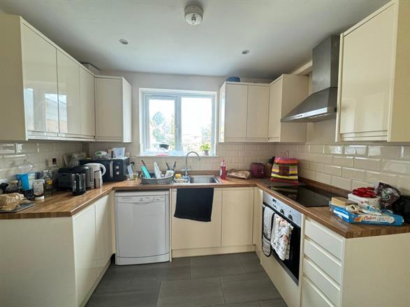 Flat Burma Close in High Wycombe Community Board