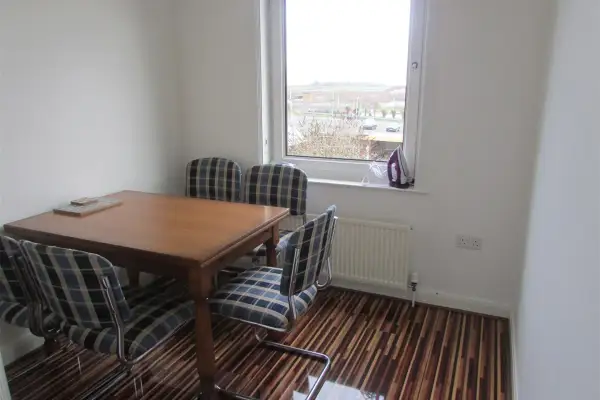 Room Elsden Road in Wellingborough