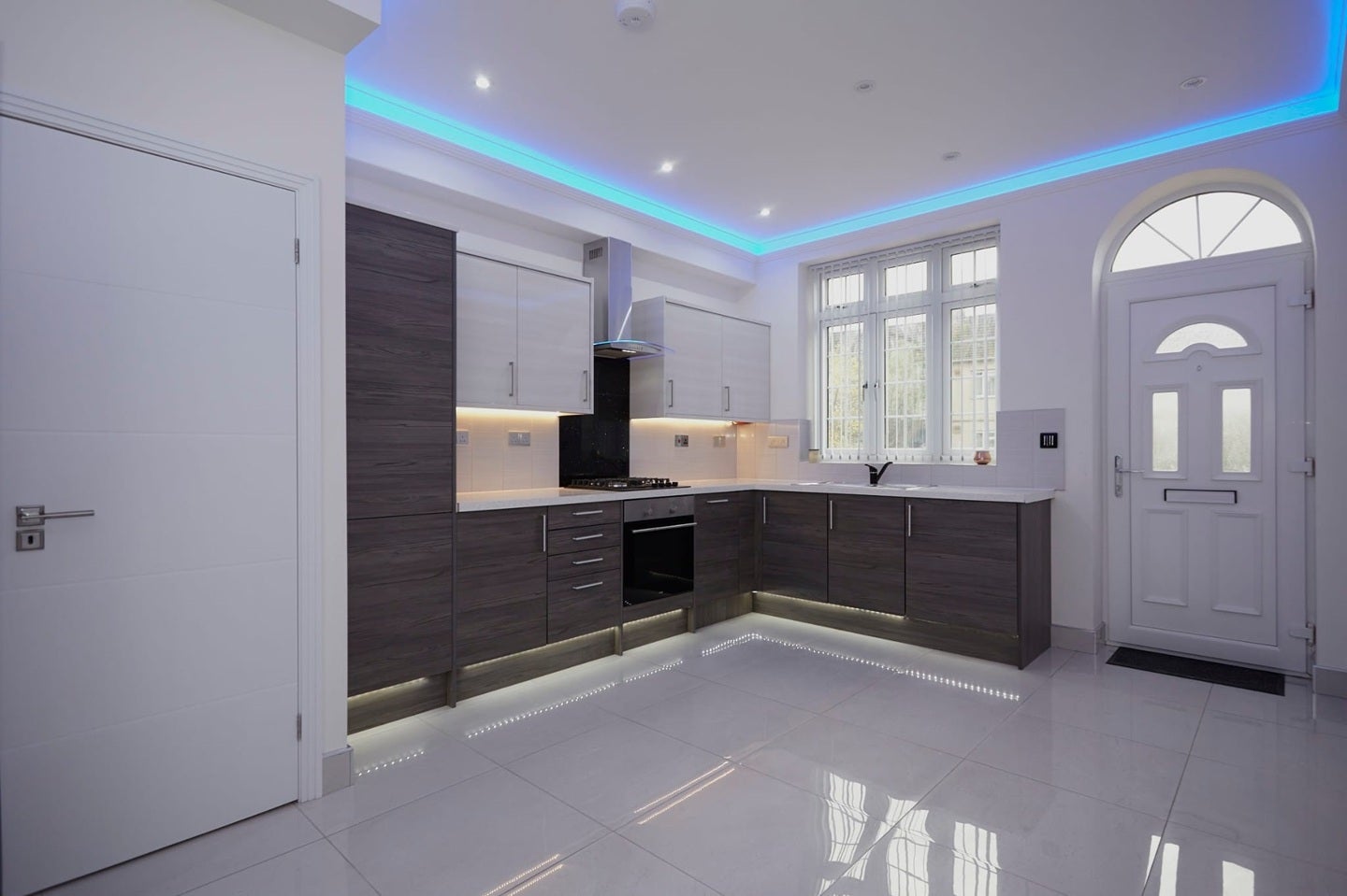 House Rose Avenue in Greater London