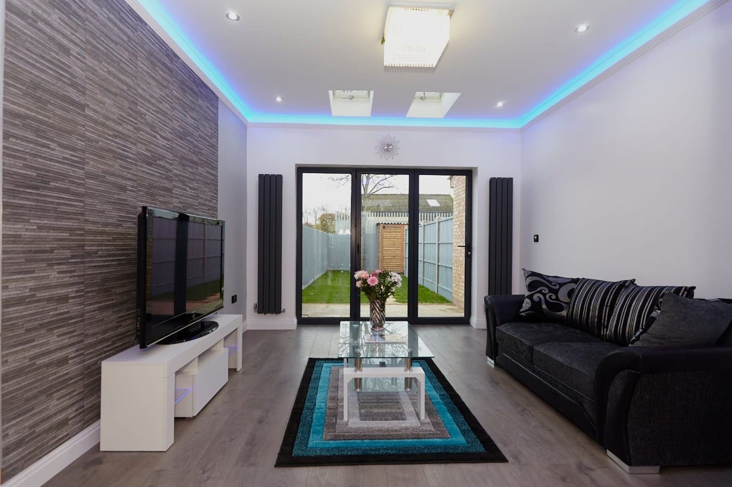 House Rose Avenue in Greater London