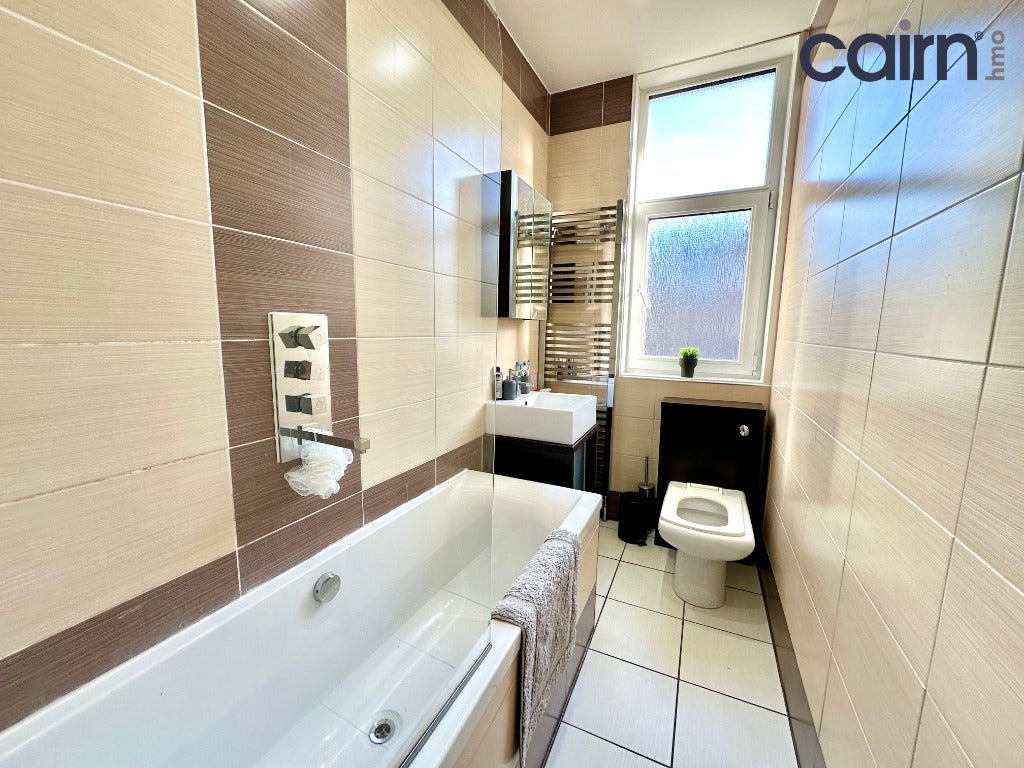 Flat Murieston Terrace in City of Edinburgh