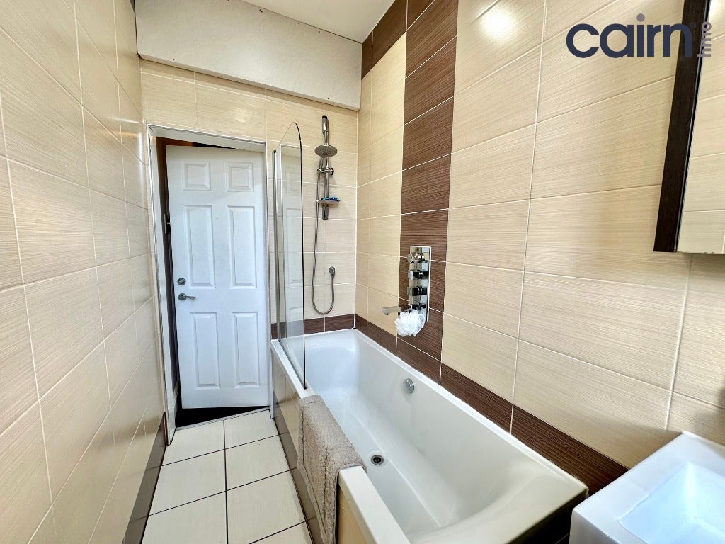 Flat Murieston Terrace in City of Edinburgh