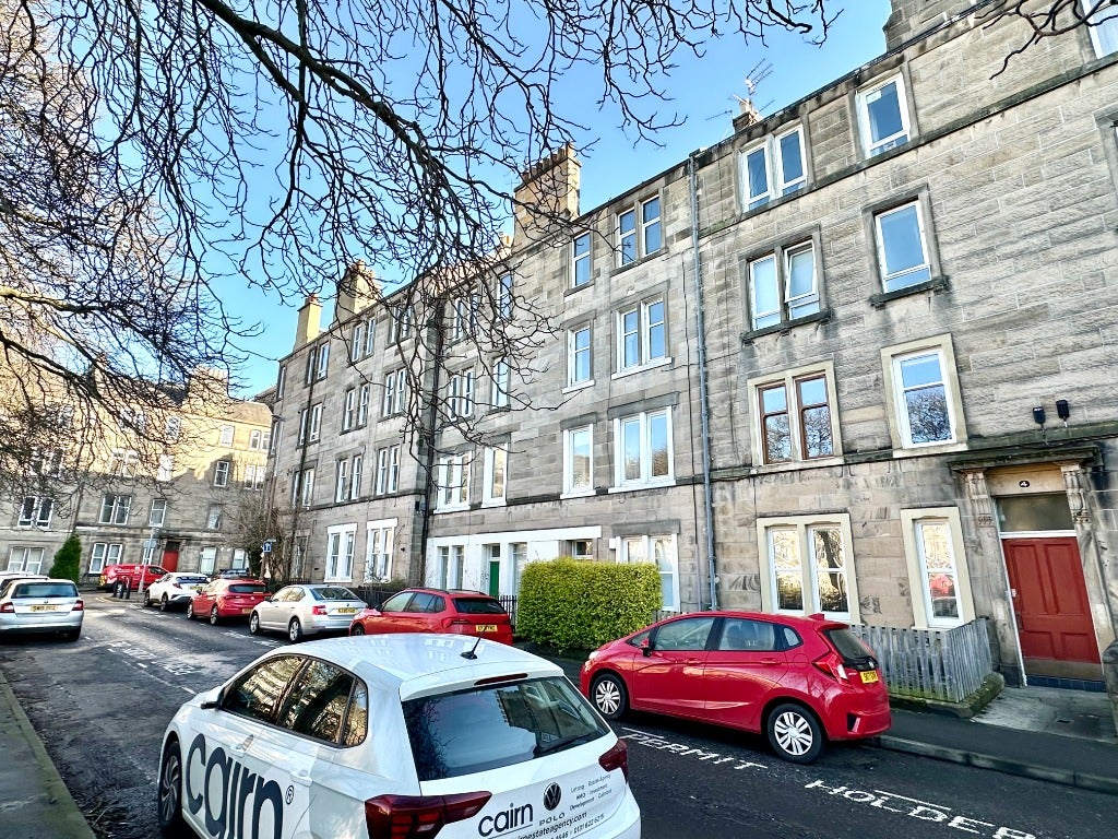 Flat Murieston Terrace in City of Edinburgh