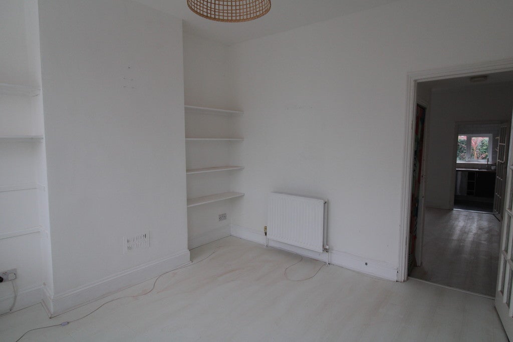 House Silverfield Close in Birmingham