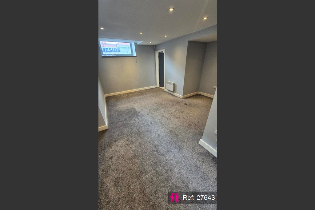 Flat Warrington Street in Tameside