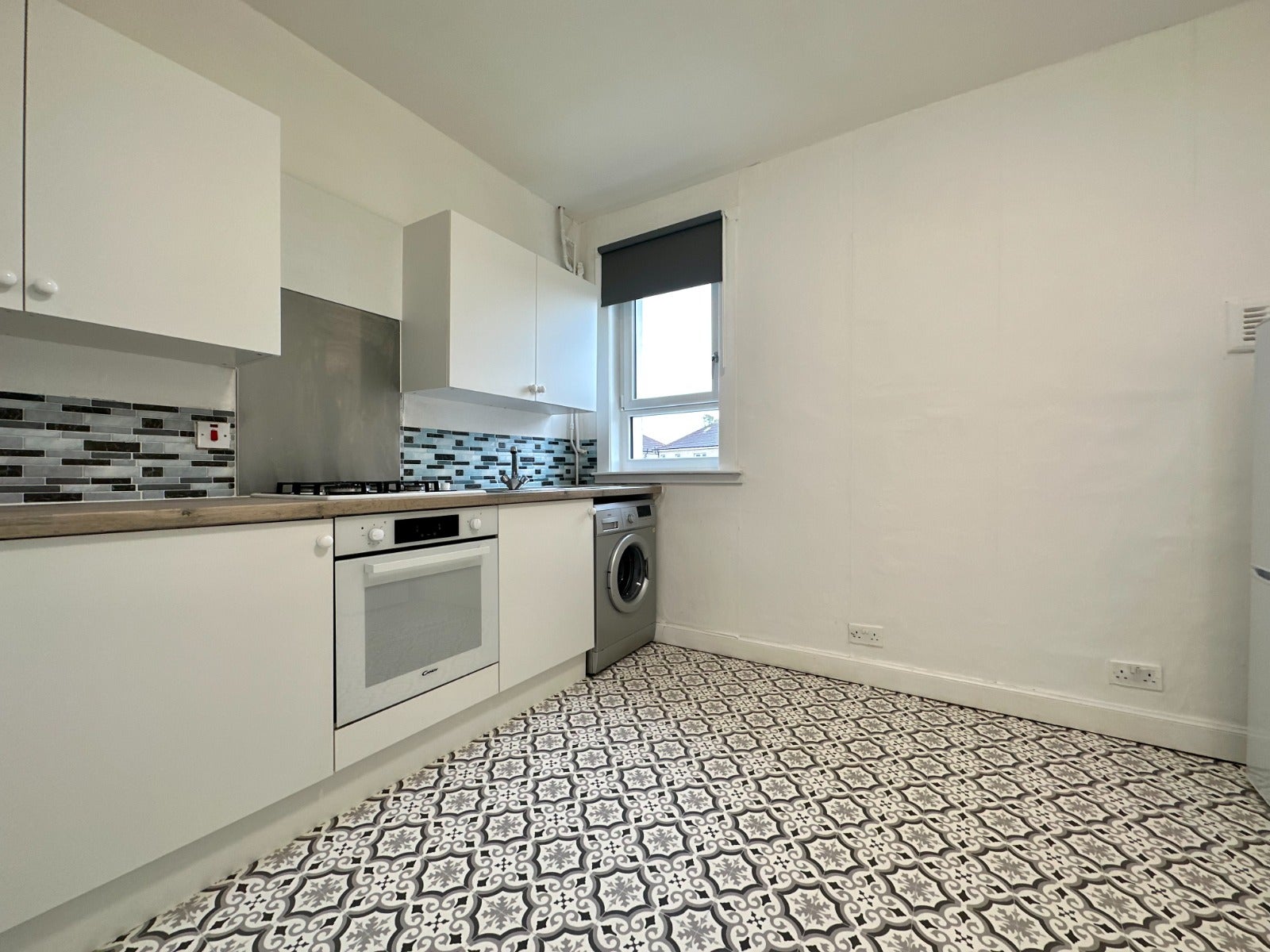 Flat Gartcraig Road in Glasgow