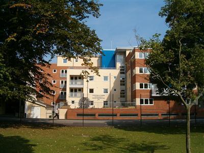 Flat Central Arcade in Wrexham