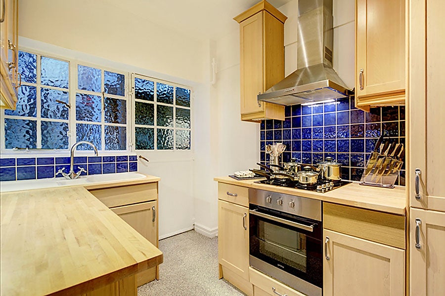 Flat Fulham Road in Greater London
