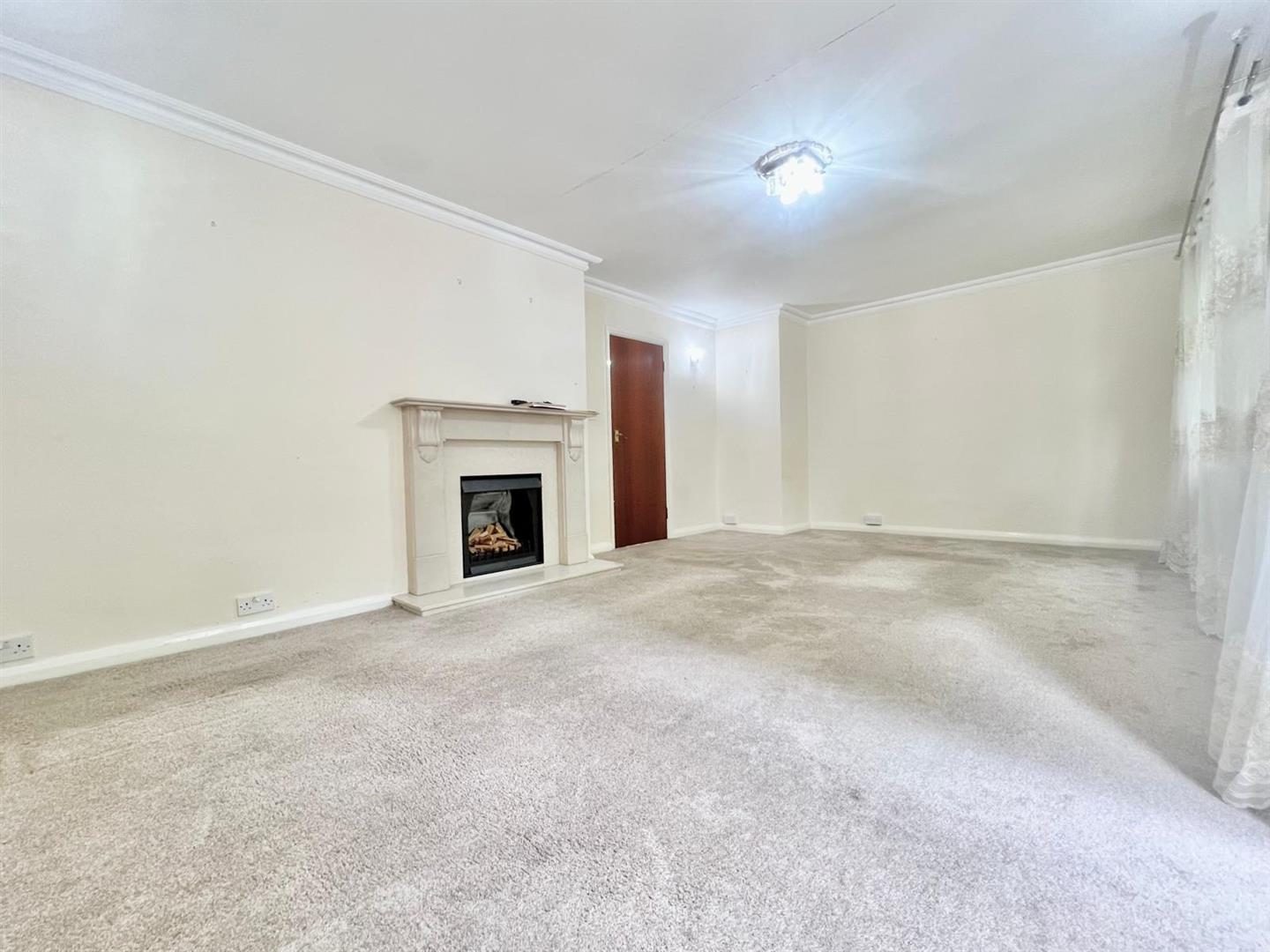 House Alpha Road in Greater London