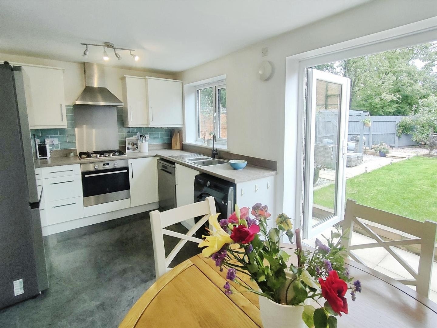 House Woodpecker Close in Sandbach