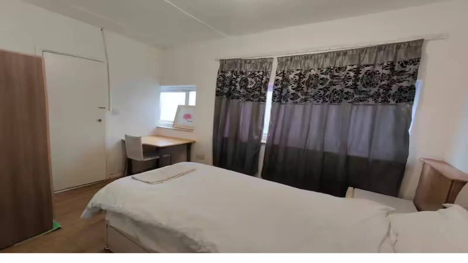 Flat Hackney Road in Greater London