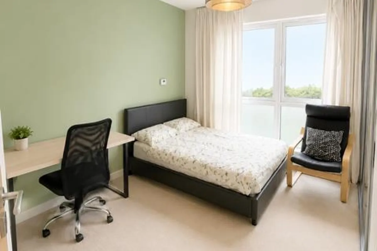 Flat John Thorneycroft Road in Southampton