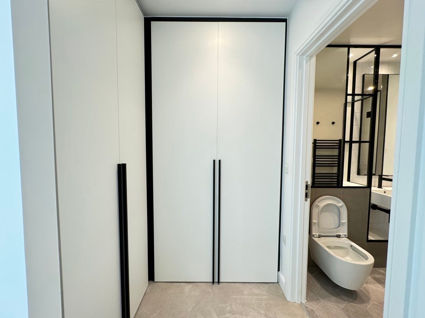 Flat Beresford Avenue in Greater London
