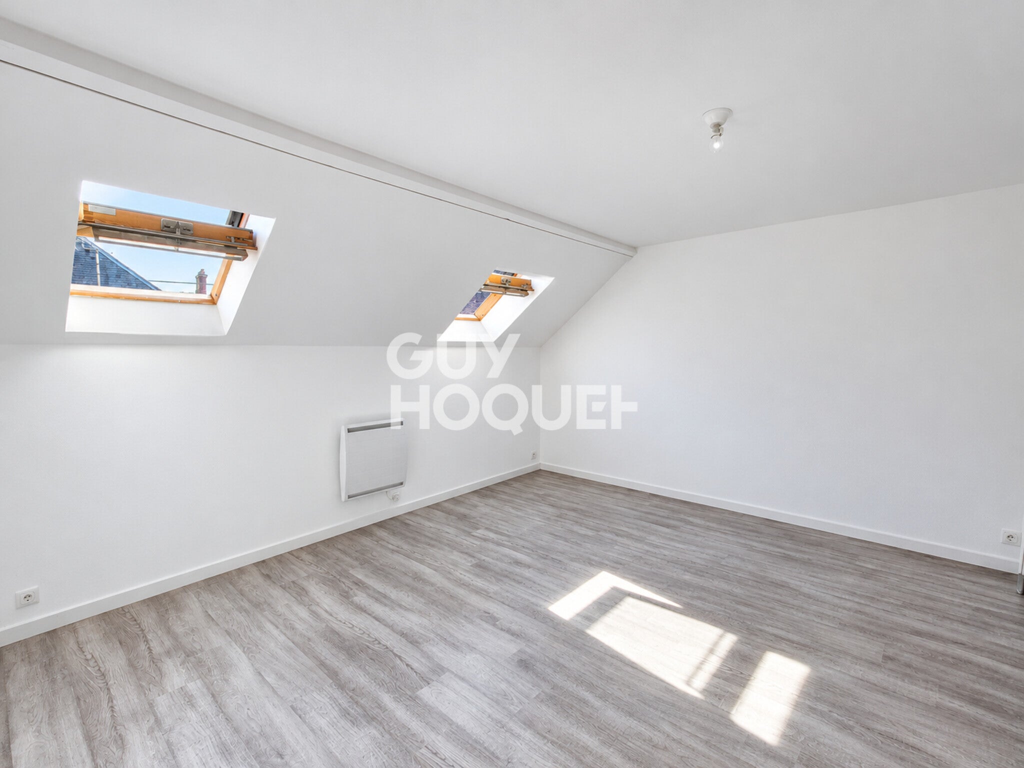 Flat Avenue Jean Hieaux in Dreux