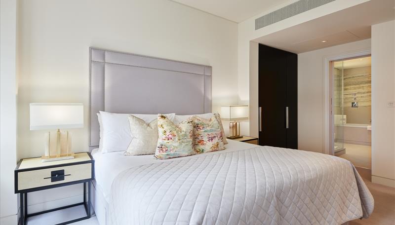 Flat Duke Street in City of Westminster